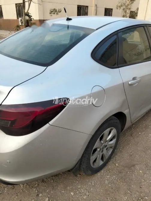 Opel Astra 2018 White Used for Sale - 3