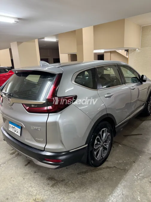 هوندا CRV 2022 أبيض مستعملة للبيع - 1