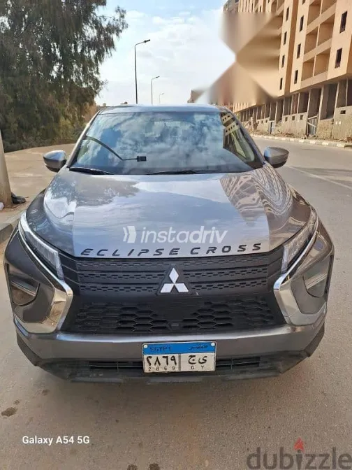 ميتسوبيشي اكليبس 2024 رمادي مستعملة للبيع - 5