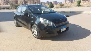 كيا ريو 2013 أسود مستعملة للبيع