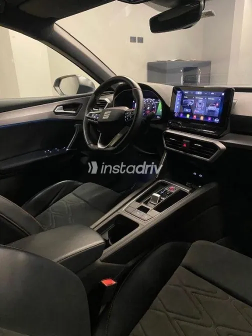 Seat Leon 2022 Black Used for Sale - 5