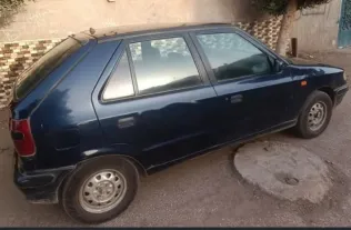 سكودا فيليشيا 1997 أبيض مستعملة للبيع