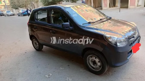 سوزوكى التو 2015 رمادي غامق مستعملة للبيع - 3