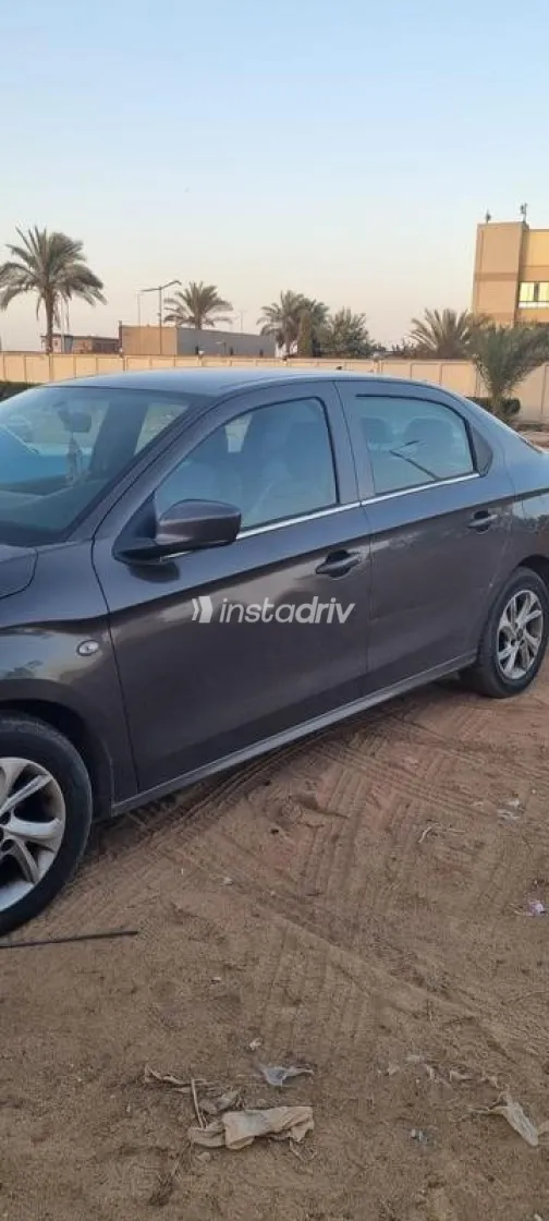 سيتروين سي اليزيه 2021 أبيض مستعملة للبيع - 2