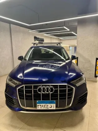 Audi Q7 2021 Dark Blue Used for Sale