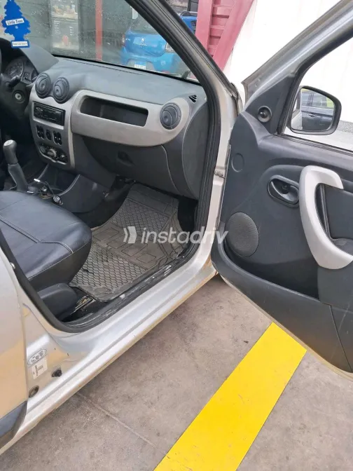 رينو سانديرو 2011 أبيض مستعملة للبيع - 3