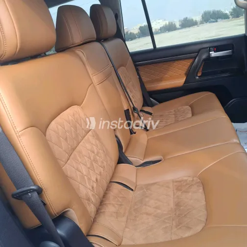 تويوتا لاند كروزر 2021 أبيض مستعملة للبيع - 2