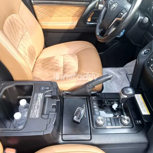 تويوتا لاند كروزر 2021 أبيض مستعملة للبيع - 8