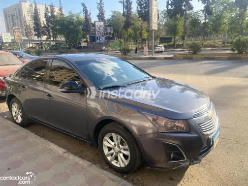 Chevrolet Cruze 2014 White Used for Sale - 2