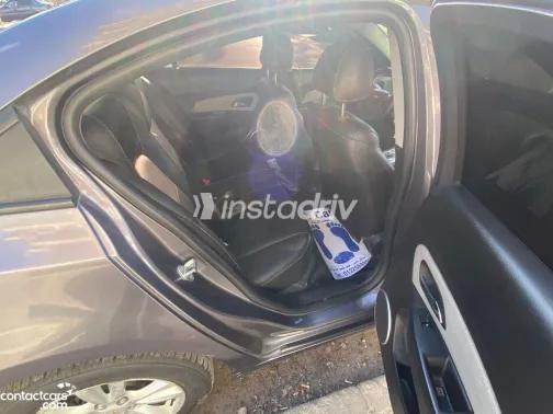 Chevrolet Cruze 2014 White Used for Sale - 4