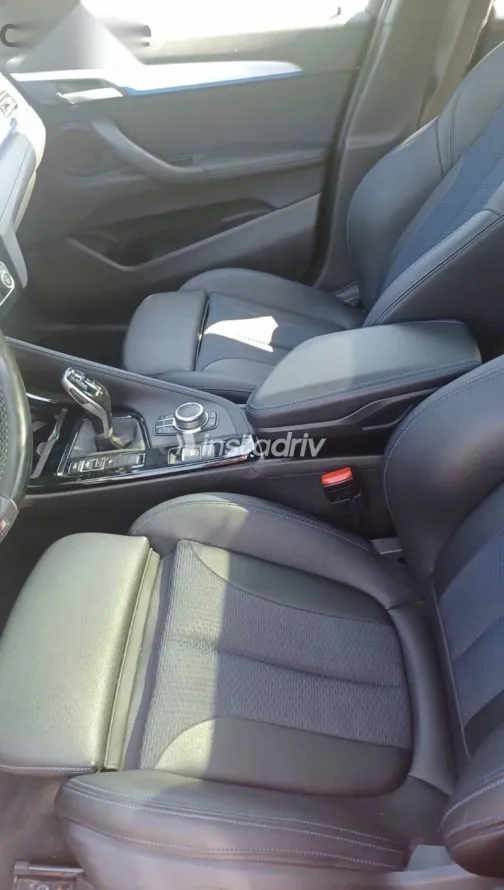 بي ام دبليو X2 2022 أسود مستعملة للبيع - 5