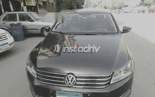 فولكس فاغن باسات 2015 بني مستعملة للبيع - 1
