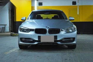 بي ام دبليو 316 2015 فضي مستعملة للبيع