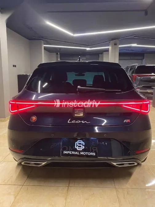 Seat Leon 2022 Black Used for Sale - 7