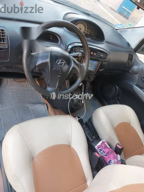 هيونداي ماتريكس 2009 أزرق غامق مستعملة للبيع - 6