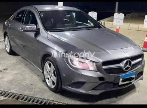 مرسيدس CLA 180 2015 أبيض مستعملة للبيع - 1