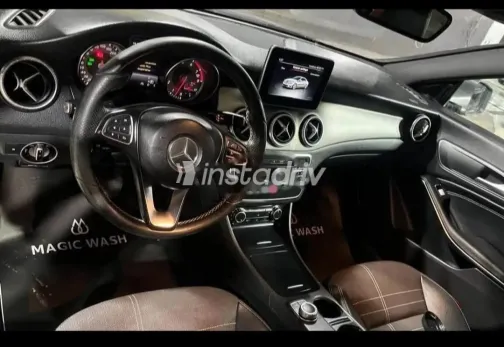 مرسيدس CLA 180 2015 أبيض مستعملة للبيع - 3
