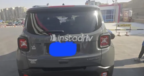 جيب رينيجيد 2022 أبيض مستعملة للبيع - 2