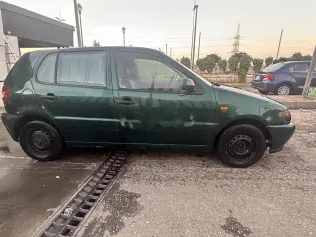 فولكس فاغن بولو 1997 أخضر غامق مستعملة للبيع