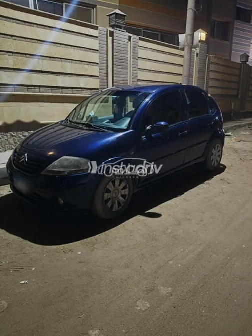 سيتروين C3 2005 أزرق غامق مستعملة للبيع - 2