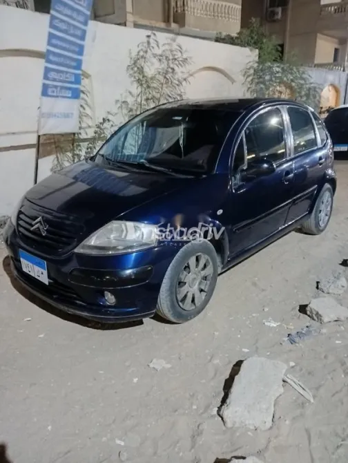 سيتروين C3 2005 أزرق غامق مستعملة للبيع - 5