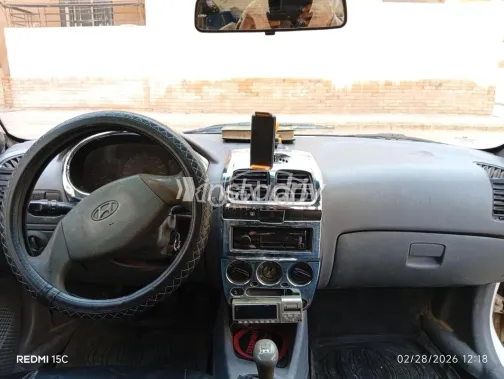 هيونداي فيرنا 2013 أبيض مستعملة للبيع - 4