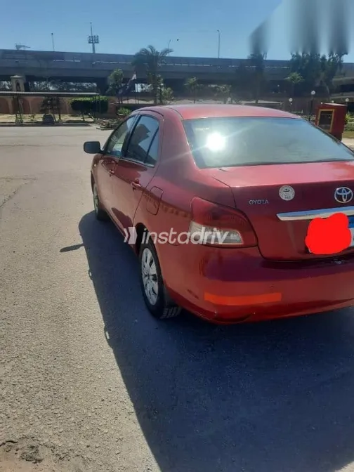 Toyota Yaris 2009 Red Used for Sale - 3