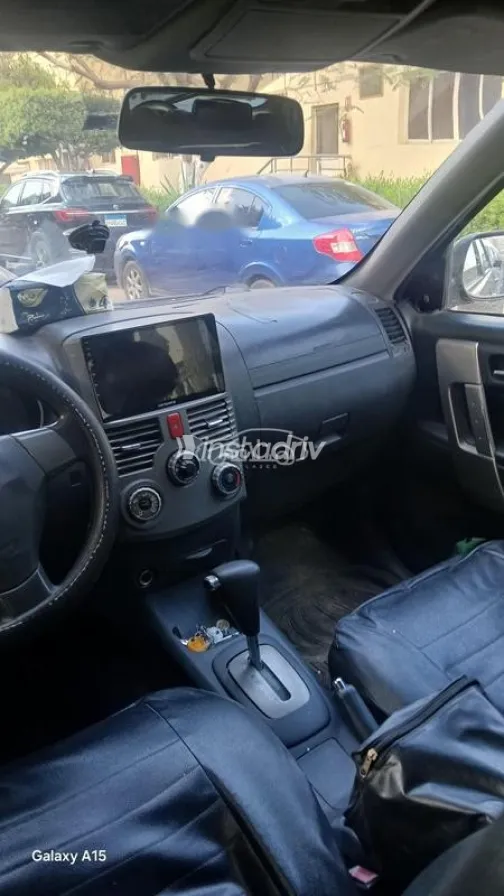 دايهاتسو جراند تريوس 2014 أحمر غامق مستعملة للبيع - 3