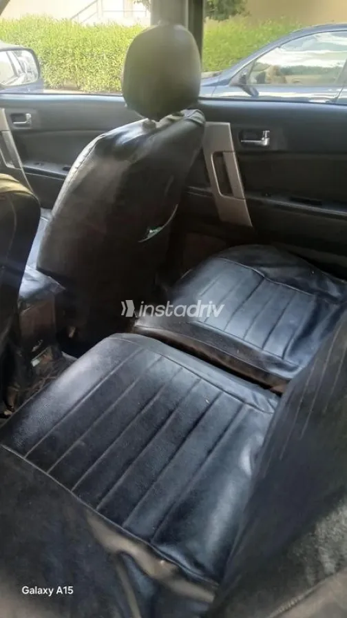 دايهاتسو جراند تريوس 2014 أحمر غامق مستعملة للبيع - 4