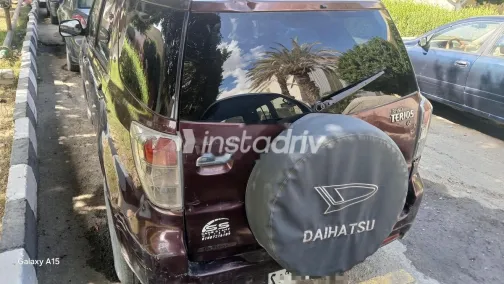 دايهاتسو جراند تريوس 2014 أحمر غامق مستعملة للبيع - 5