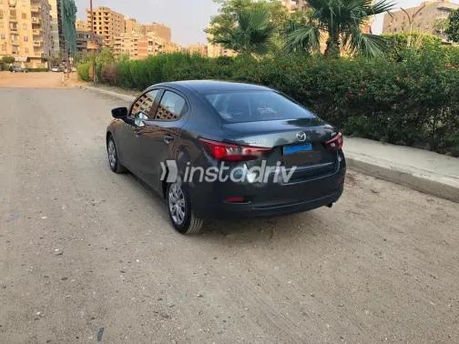 مازدا 2 2016 رمادي مستعملة للبيع - 2