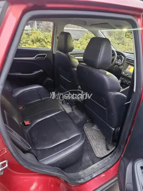 MG ZS 2021 White Used for Sale - 1