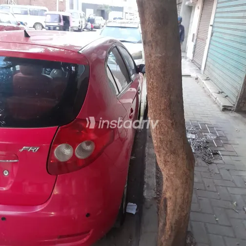 بريليانس FRV 2009 أبيض مستعملة للبيع - 2