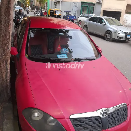 بريليانس FRV 2009 أبيض مستعملة للبيع - 8