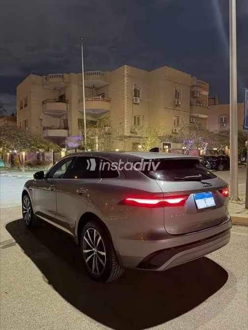 Jaguar F-Pace 2022 Gray Used for Sale - 2