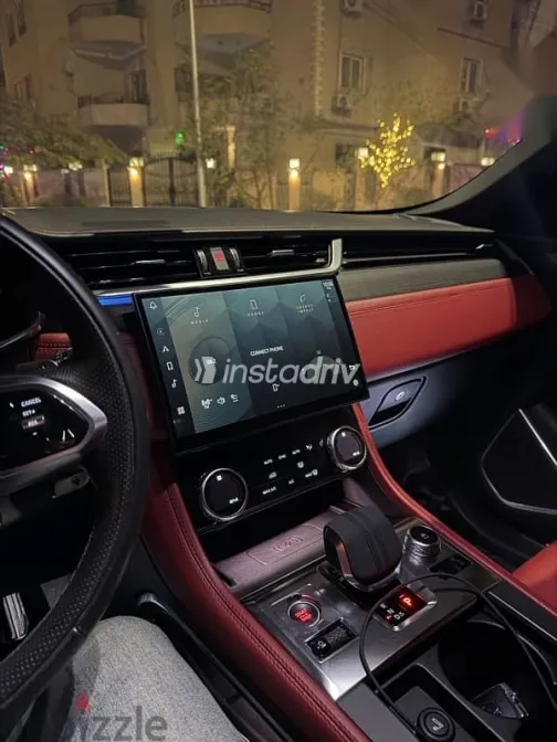 Jaguar F-Pace 2022 Gray Used for Sale - 5