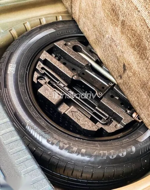 Skoda Octavia 2021 Gray Used for Sale - 6