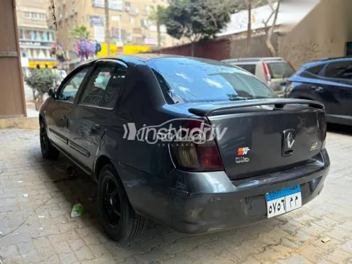 Renault Clio 2007 Gray Used for Sale - 2