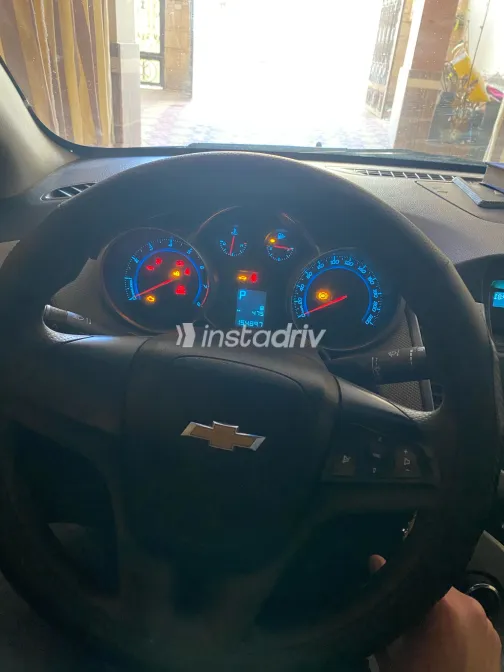 شيفروليه كروز 2012 أبيض مستعملة للبيع - 2