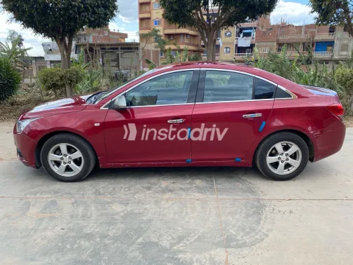 شيفروليه كروز 2012 أبيض مستعملة للبيع - 3