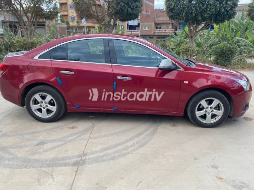 شيفروليه كروز 2012 أبيض مستعملة للبيع - 4