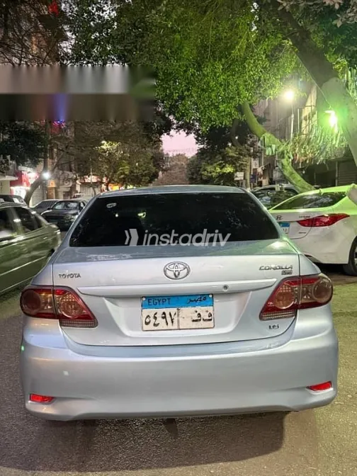 Toyota Corolla 2013 Silver Used for Sale - 2