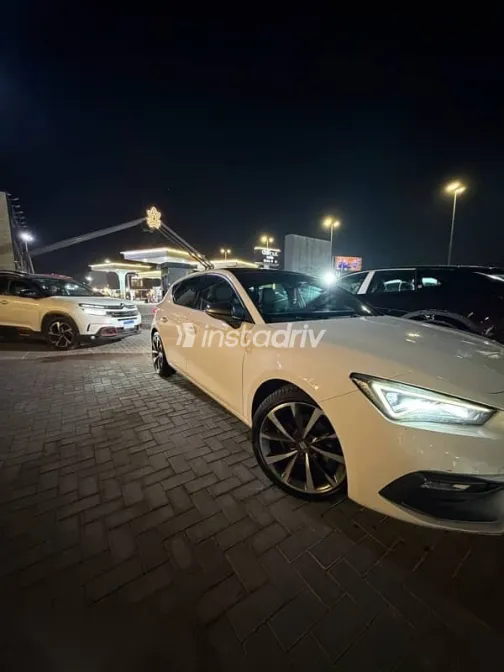 سيات ليون 2021 أبيض مستعملة للبيع - 2