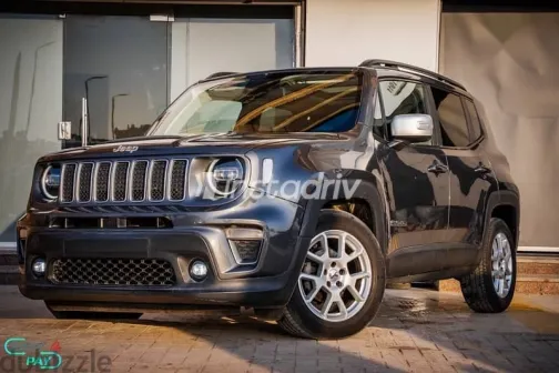 جيب رينيجيد 2023 فضي مستعملة للبيع - 6