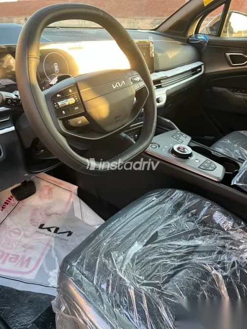 كيا سبورتاج 2025 أبيض جديدة للبيع - 5