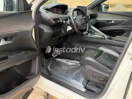 بيجو 5008 2020 أبيض مستعملة للبيع - 3