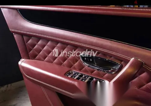 بنتلى بنتيجة 2019 أسود مستعملة للبيع - 2