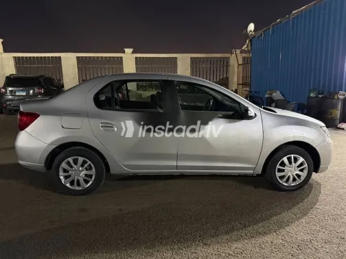 رينو لوجان 2015 رمادي مستعملة للبيع - 4