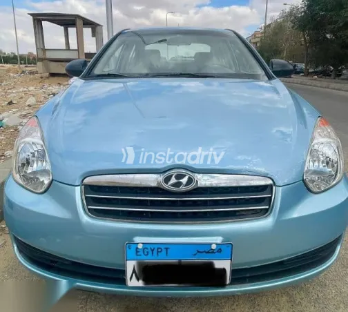 هيونداي اكسنت 2006 أزرق غامق مستعملة للبيع - 1
