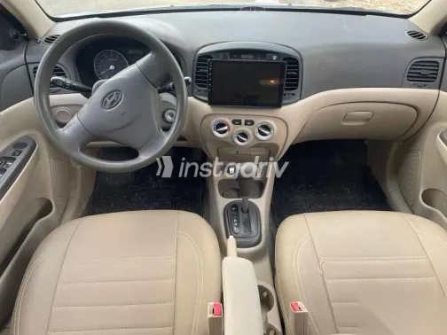 هيونداي اكسنت 2006 أزرق غامق مستعملة للبيع - 3